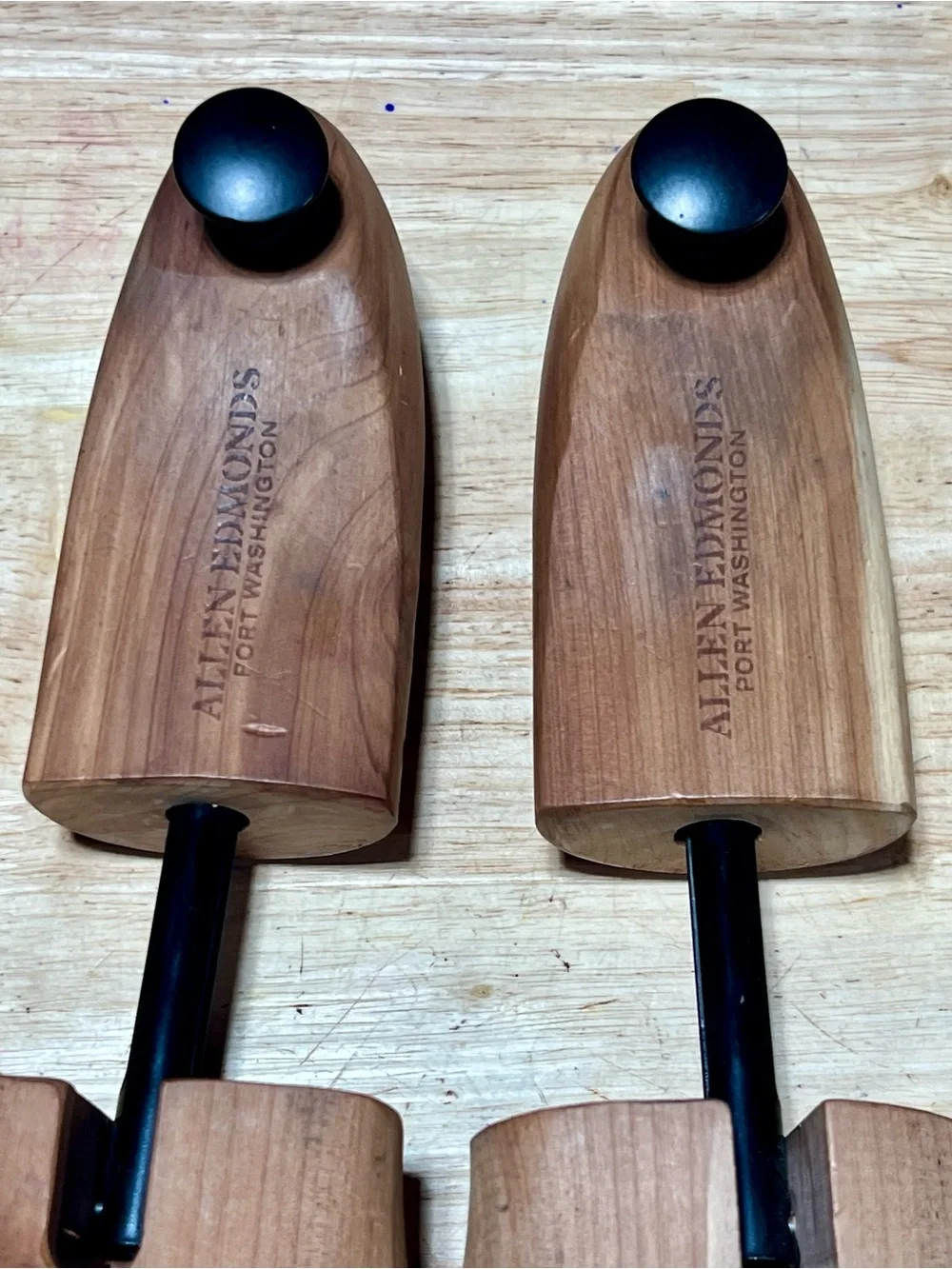 Allen Edmonds Wooden Shoe Trees, Large with black knobs and logo